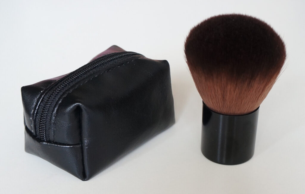 traditional kabuki brush
