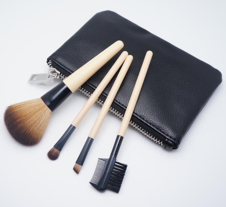 mini makeup brushes