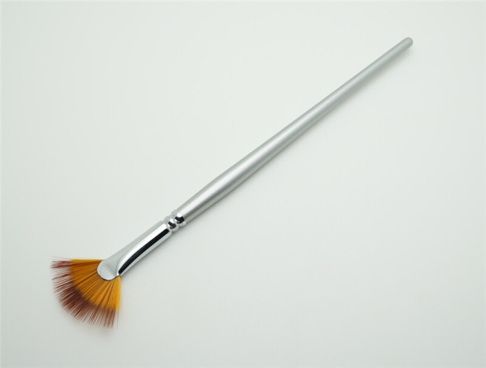 mascara applicator